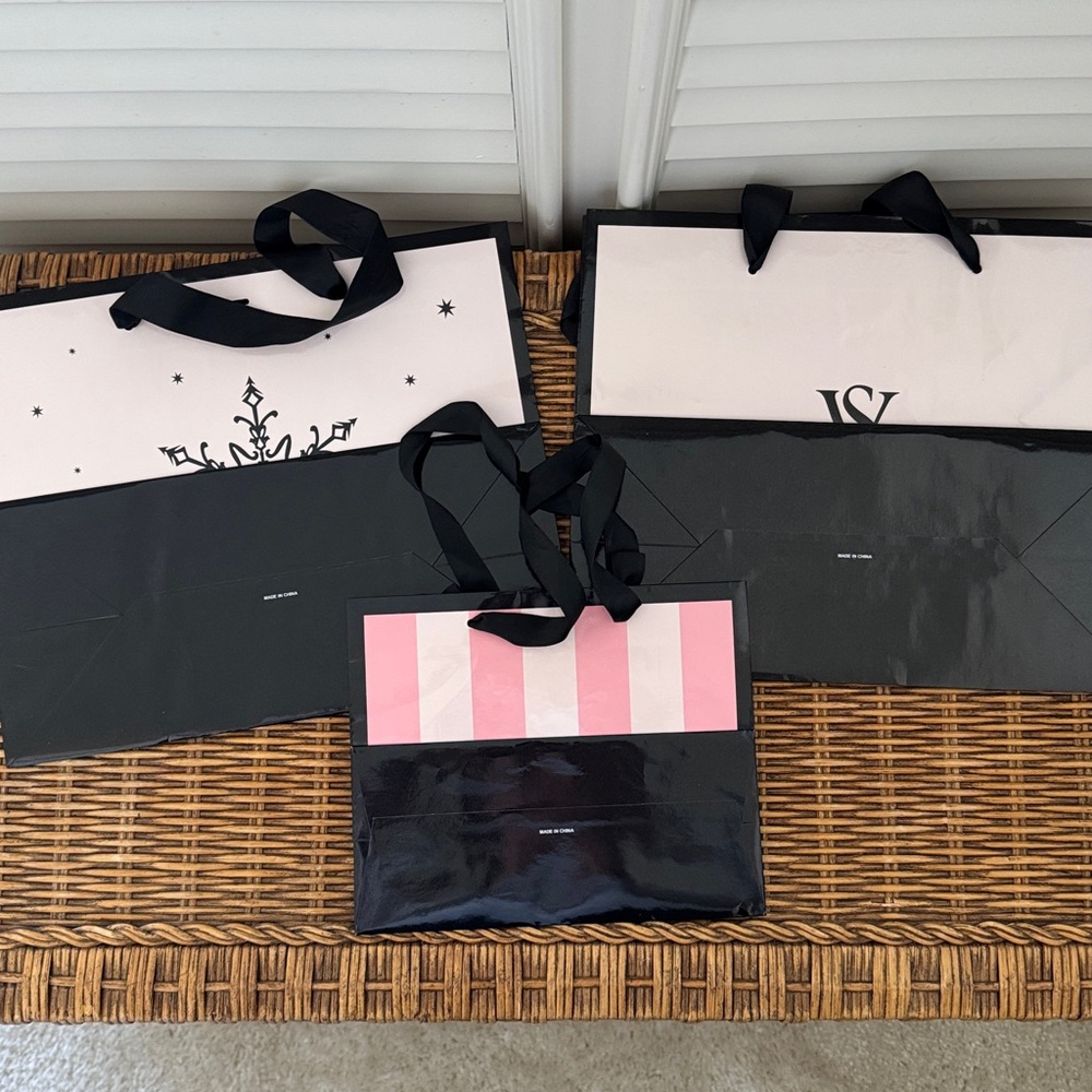 Victoria's Secret Black and Pink Shopping Bag Trio - Picture 2 of 2